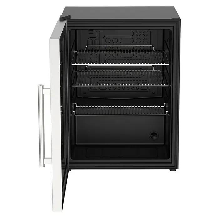 Cozze Nevera - An x Pr x Al: 47 x 49 x 63,8 cm, Plateado - En esta imagen se ve un ahumador negro abierto y vacío con tres rejillas para parrilla. El recinto tiene una puerta con asa.