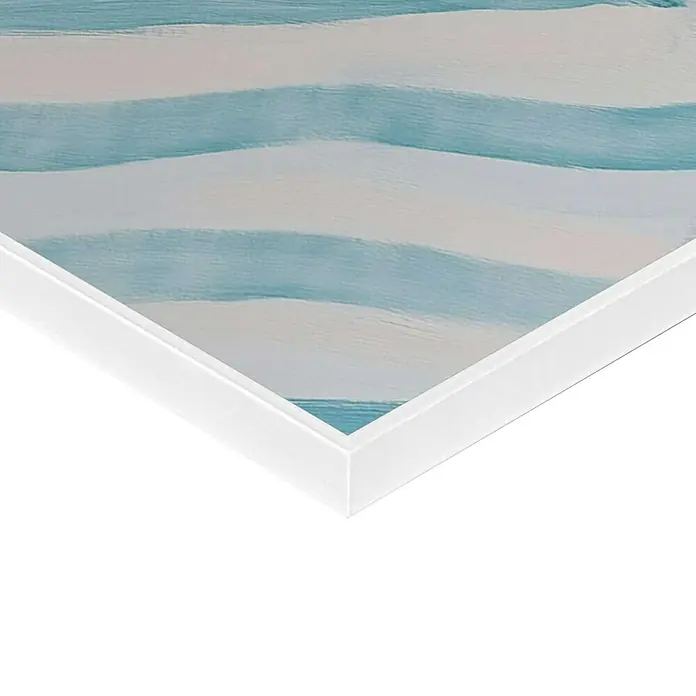 Reinders Bild Slim Frame White - Coffee Please, B x H: 30 x 40 cm - Nahaufnahme eines gerahmten Wandkunstwerks mit blau-weißen horizontalen Pinselstrichen, das eine ruhige und moderne Ästhetik zeigt.