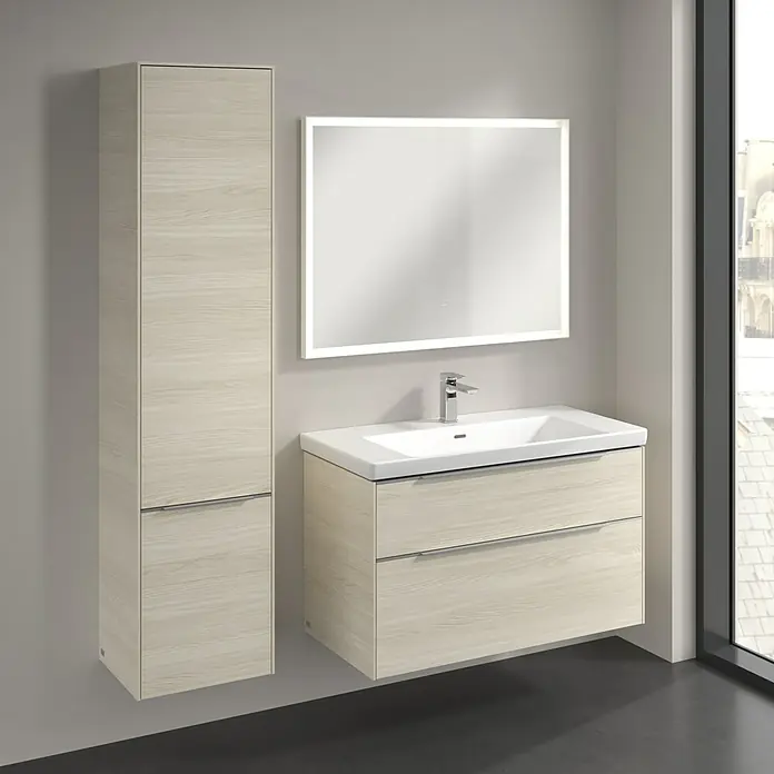 Villeroy & Boch Subway 3.0 Hochschrank - B x T x H: 40 x 36,2 x 171 cm, 2x Tür, White Oak, Farbe Griff: Aluminium glänzend, DIN Anschlag: Links - Elegantes Badezimmer-Set mit Waschtischunterschrank, Waschtisch und Spiegelschrank mit Beleuchtung sowie einem Hochschrank in Holzoptik.
