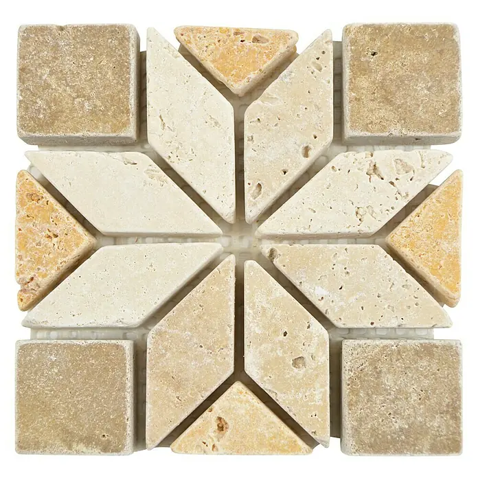 Antikmarmorfliese Dekorfliese Star D7 XND 13037 - 10 x 10 cm, Beige/Braun, Matt - Detailansicht eines Mosaiks aus Natursteinfliesen. Die Fliesen sind in verschiedenen Formen und Farben angeordnet und bilden ein dekoratives Muster.