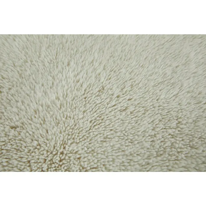 Badteppich Florida - 50 x 80 cm, Beige, 100% Polyester - Detailaufnahme eines cremefarbenen, flauschigen Teppichs, der eine weiche und einladende Textur zeigt. Ideal für gemütliche Wohnräume.