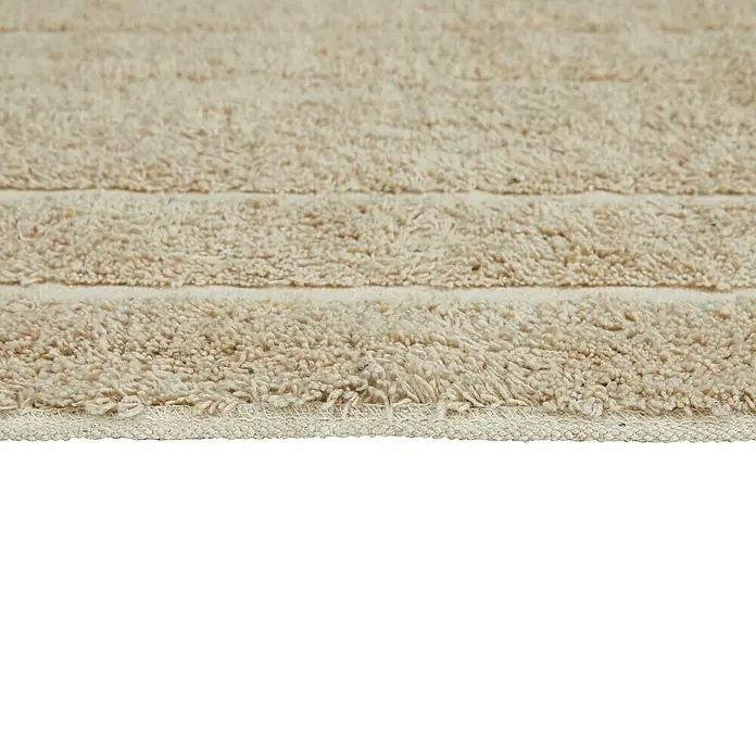 Badteppich Havanna - 50 x 80 cm, Beige, Border, 80% Baumwolle, 20% Polyester - Nahaufnahme eines beigen Badteppichs mit Streifenmuster, der eine weiche und einladende Textur zeigt.