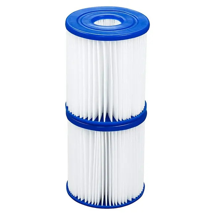 Bestway Filterkartusche - Filterleistung: 1.029 l/h - Zwei Poolfilterkartuschen übereinander gestapelt. Die Filter sind weiß und haben blaue Endkappen.