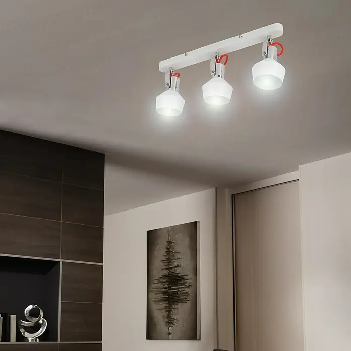 Tween Light Regleta Grado - 12 W, L x An x Al: 45 x 9,5 x 19,2 cm, Blanco, E14 - Lámpara de techo moderna con tres focos blancos y detalles rojos, que proyecta una luz brillante y acogedora en la habitación.