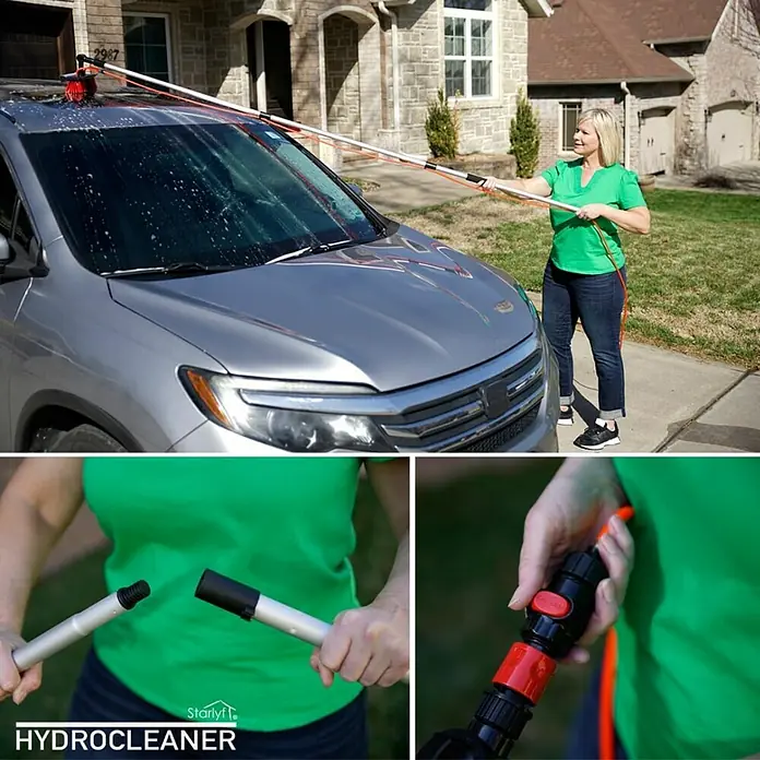 Starlyf Reinigungs- & Polierbürste Telescopic Hydrocleaner - Länge: 3,6 m, Aluminium - Das Bild zeigt eine Frau, die mit einem Hydrocleaner ein Auto wäscht, wobei die ausziehbaren Stangen und der Wasseranschluss des Produkts zu sehen sind.