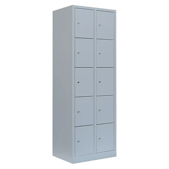 Lüllmann Schließfachschrank - H x B x T: 180 x 60 x 50 cm, Lichtgrau, Fertig montiert, Anzahl Fächer: 10 Stk. - Ein silberner Spindschrank mit acht Fächern, angeordnet in zwei Spalten und vier Reihen, jedes Fach mit einem eigenen Schloss.