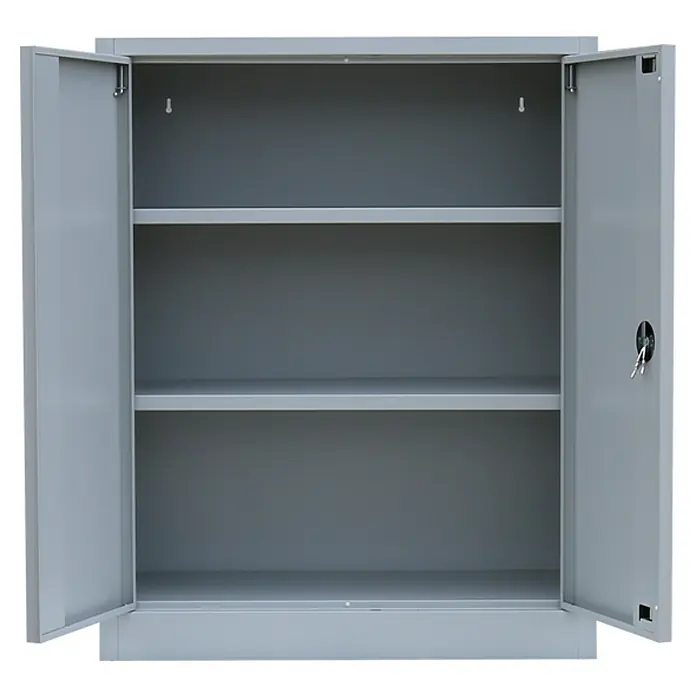 Lüllmann Metall-Mehrzweckschrank - H x B x T: 100 x 80 x 38,3 cm, Lichtgrau, Fertig montiert, Anzahl Böden: 2 Stk. - Dieser graue Metallschrank bietet mit zwei Regalböden viel Stauraum für Büro oder Werkstatt. Die Türen sind offen und geben den Blick frei.