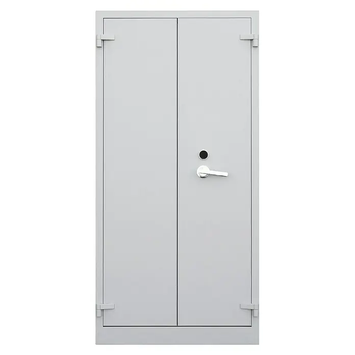 Lüllmann Metall-Mehrzweckschrank Feuergeschützt - H x B x T: 195 x 95 x 55 cm, Lichtgrau, Fertig montiert, Anzahl Böden: 4 Stk. - Graue Doppeltür mit silbernem Griff und vier Scharnieren. Sie ist schlicht, robust und funktional gestaltet und bietet Sicherheit.