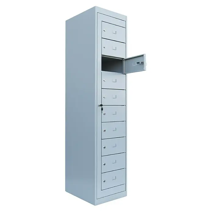 Lüllmann Fächerschrank - H x B x T: 180 x 40 x 50 cm, Lichtgrau, Fertig montiert, Anzahl Fächer: 10 Stk. - Ein grauer, hoher Schließfachschrank mit mehreren Fächern, eines davon offen und mit Schlüssel, bietet sichere Aufbewahrung.