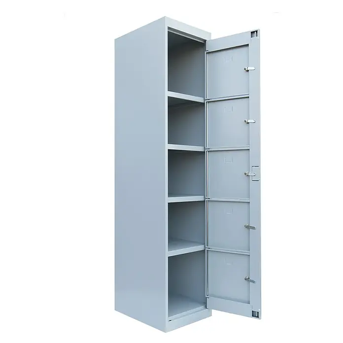 Lüllmann Fächerschrank - H x B x T: 180 x 40 x 50 cm, Lichtgrau, Fertig montiert, Anzahl Fächer: 5 Stk. - Offener grauer Metallschrank mit vier Regalen. Der Schrank hat eine Tür mit separaten Schlössern.