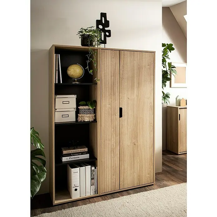 Schildmeyer Emmik Bücherregal - L x B x H: 41 x 44,8 x 163,6 cm, Anzahl Böden: 3 Stk., Eiche - Ein stilvolles Bücherregal mit Schranktüren in Holzoptik, das Funktionalität und modernes Design vereint. Ideal für jedes Zuhause.