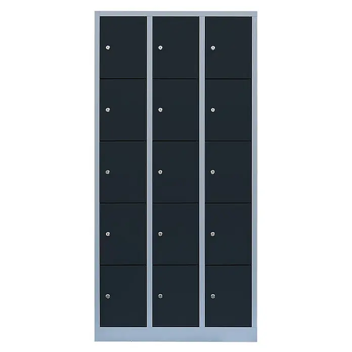 Lüllmann Schließfachschrank - H x B x T: 180 x 88,5 x 50 cm, Lichtgrau/Anthrazit, Fertig montiert, Anzahl Fächer: 15 Stk. - Aufnahme von grauen Schließfächern mit je einer abschließbaren Tür in einer dreispaltigen Reihe, die sich ideal für Fitnessstudios oder Schulen eignen.