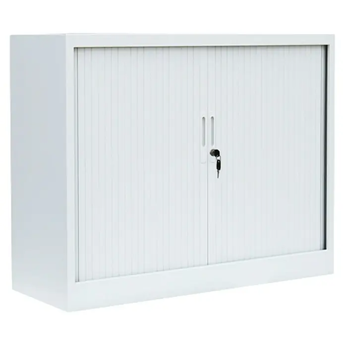 Lüllmann Rollladenschrank - H x B x T: 75 x 100 x 45,7 cm, Signalweiß, Fertig montiert, Anzahl Böden: 1 Stk. - Ein weißer Rollschrank mit abschließbaren Türen und Schlüssel für sichere Aufbewahrung von Büromaterialien und Dokumenten.