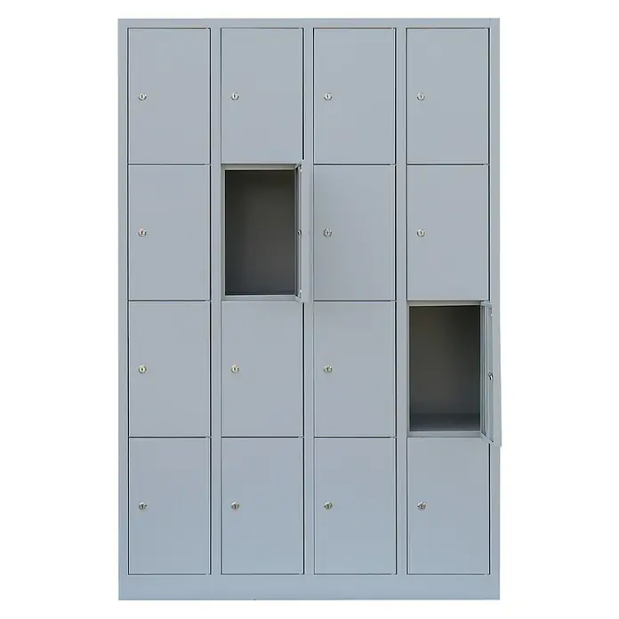 Lüllmann Schließfachschrank - H x B x T: 180 x 117 x 50 cm, Lichtgrau, Fertig montiert, Anzahl Fächer: 16 Stk. - Schränke: Metallschränke in hellgrauer Farbe, einige Türen sind geöffnet, was einen Blick ins Innere ermöglicht.