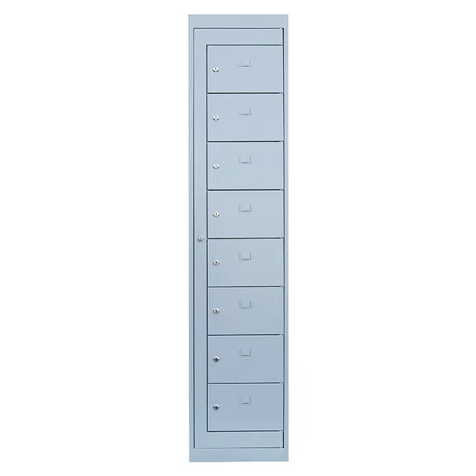 Lüllmann Fächerschrank - H x B x T: 180 x 40 x 50 cm, Lichtgrau, Fertig montiert, Anzahl Fächer: 8 Stk. - Hier ist eine Nahaufnahme von einem grauen Schließfachschrank mit mehreren Fächern, die jeweils mit einem Schloss gesichert sind.