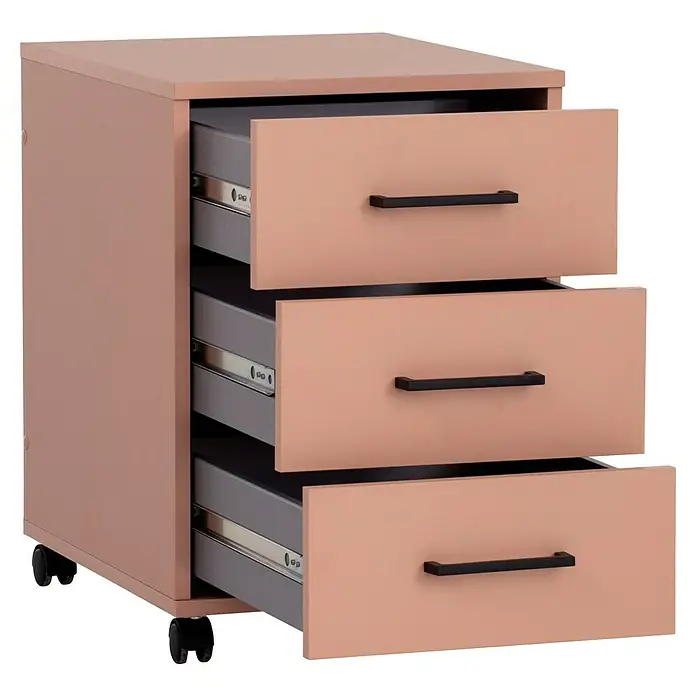 Schildmeyer Ruby Rollcontainer - L x B x H: 50 x 40 x 57 cm, Apricot, Anzahl Schubladen: 3 Stk. - Eine Rollcontainer-Kommode in Pfirsichfarbe mit drei Schubladen und schwarzen Griffen, ideal für Büro oder Homeoffice.