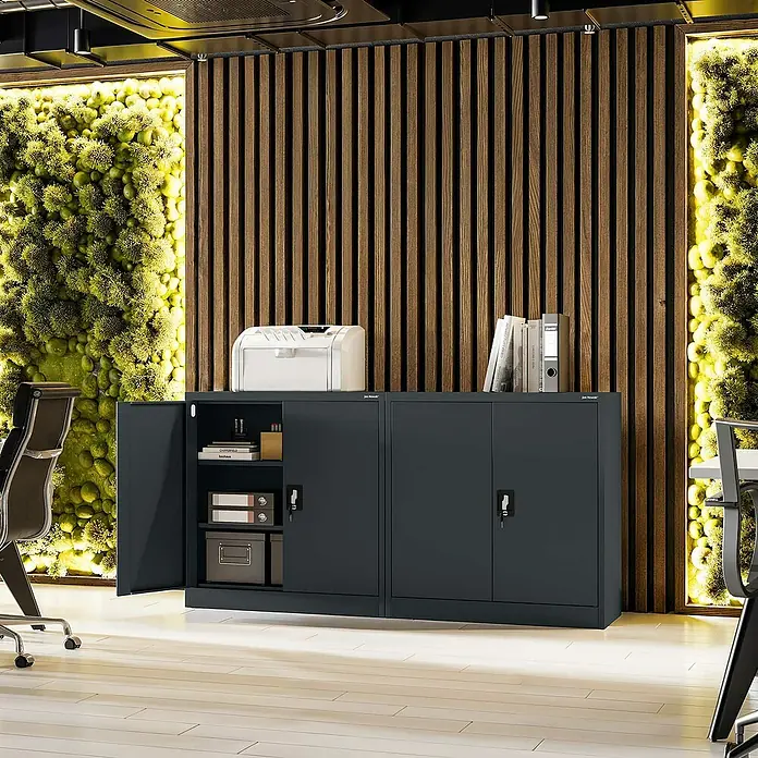 Jan Nowak Aktenschrank Beata - B x T x H: 90 x 40 x 92,5 cm, Anthrazit - Dunkelgrauer Büroschrank mit offenen und geschlossenen Fächern, ideal für die Büroorganisation und Dokumentenaufbewahrung.