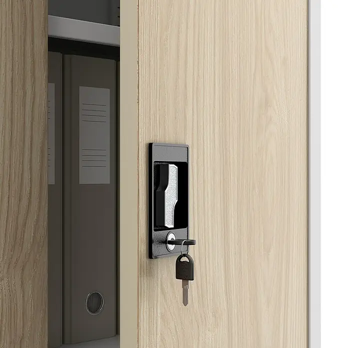 Jan Nowak Aktenschrank Jan - B x T x H: 90 x 40 x 195 cm, Weiß/Sonoma Eiche - Nahaufnahme eines Schranks mit Schloss und Schlüssel, der Ordnung und Sicherheit für Büromaterialien bietet.