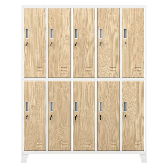 Jan Nowak Spind Bartek - B x T x H: 136 x 45 x 172 cm, Weiß / Sonoma Eiche - Eine Reihe Holzoptik-Spinde mit weißen Rahmen bietet praktischen Stauraum und ein ansprechendes Design für verschiedene Umgebungen.