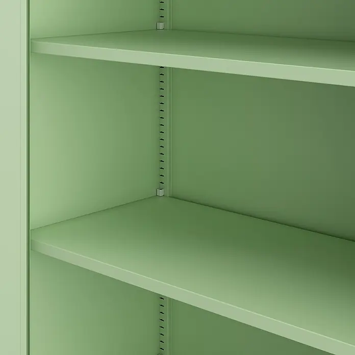 Jan Nowak Aktenschrank Alex - B x T x H: 45 x 40 x 185 cm, Pastellgrün - Innenansicht eines grünen Metallregalsystems mit verstellbaren Fachböden für flexible Aufbewahrungslösungen im Büro oder Zuhause.