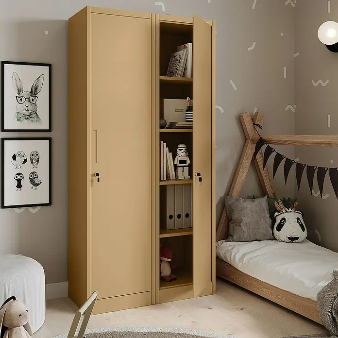 Jan Nowak Aktenschrank Alex - B x T x H: 45 x 40 x 185 cm, Beige - Goldener Metallschrank mit Fächern im Kinderzimmer, teilweise geöffnet, mit Spielsachen und Büchern gefüllt. Praktische Aufbewahrungslösung.