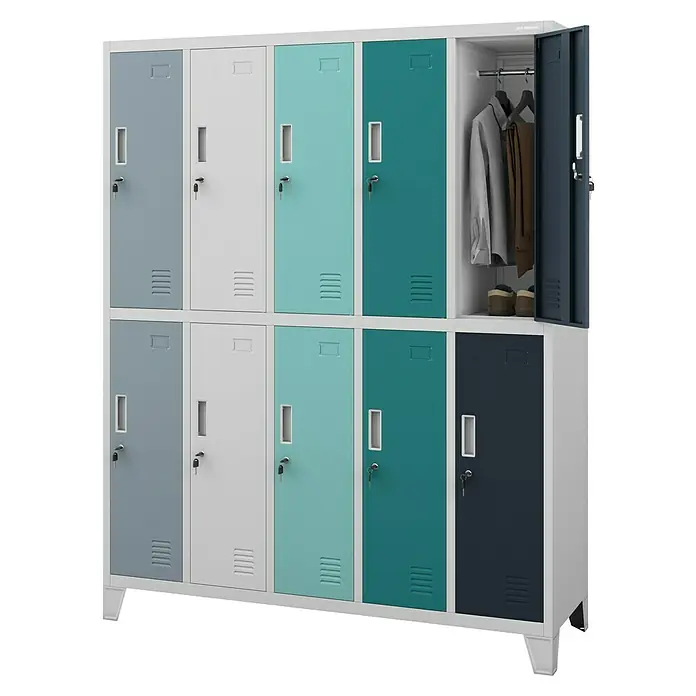 Jan Nowak Spind Bartek - B x T x H: 136 x 45 x 172 cm, Grau / Vielfarbig - Ein zweistöckiger, mehrfarbiger Spindschrank mit einer offenen Tür, die Kleidung und Schuhe zeigt. Ideal für Schulen und Umkleideräume.