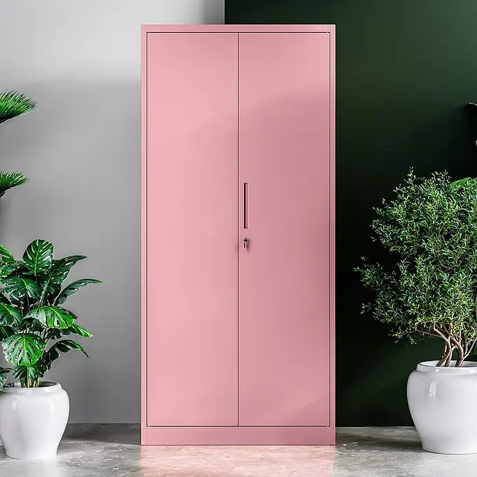 Jan Nowak Aktenschrank Jan - B x T x H: 90 x 40 x 195 cm, Rosa - Rosa Metallschrank mit zwei Türen, ideal für Büro oder Zuhause, um Dokumente und Büromaterial ordentlich zu verstauen.