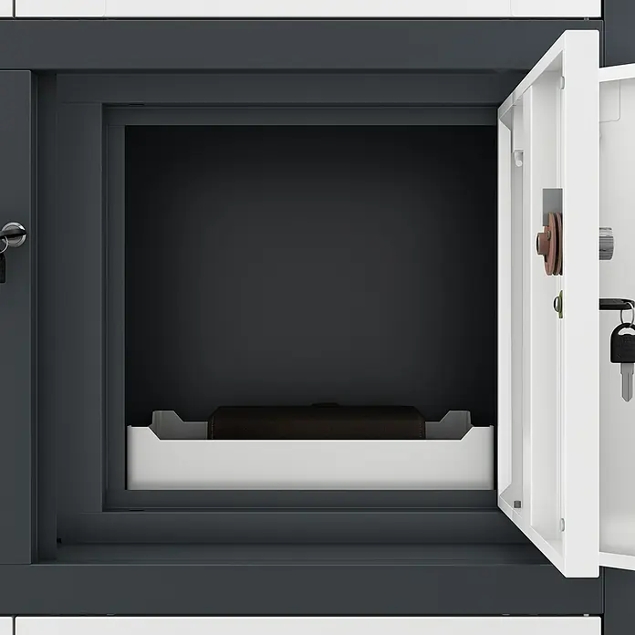 Jan Nowak Aktenschrank Filip - B x T x H: 90 x 40 x 185 cm, Anthrazit/Weiß - Bild eines offenen Metallschranks mit einem Fach und einem Schlüssel.
