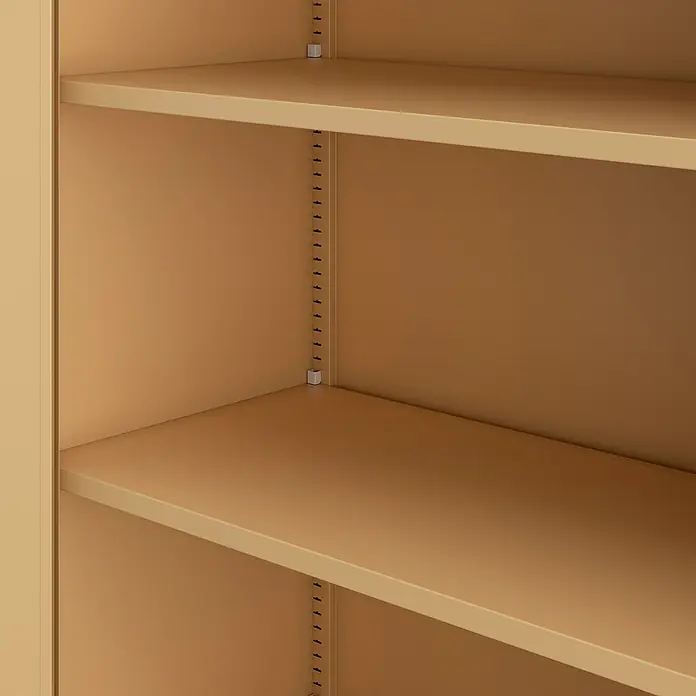 Jan Nowak Aktenschrank Amelia - B x T x H: 90 x 40 x 185 cm, Beige - Detailansicht eines leeren Regals mit verstellbaren Einlegeböden, ideal für Büro oder Lager.
