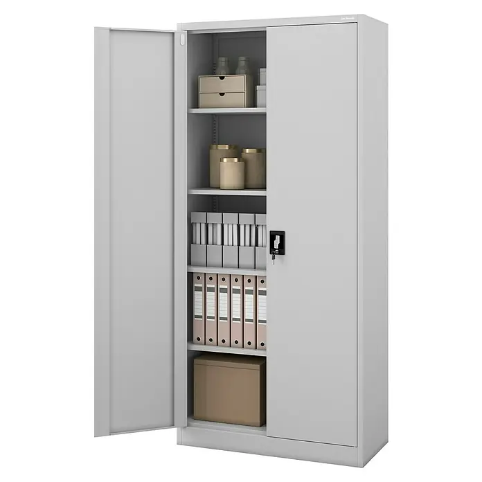 Jan Nowak Aktenschrank Jan - B x T x H: 90 x 40 x 195 cm, Grau - Ein grauer Stahlschrank mit geöffneter Tür, der verschiedene Gegenstände auf den Regalen zeigt. Viel Stauraum im abschließbaren Büroschrank.
