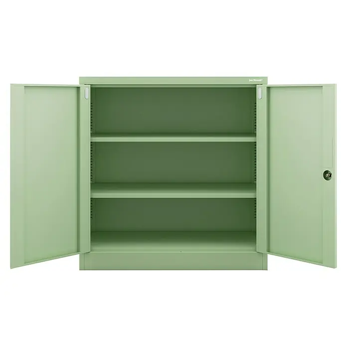 Jan Nowak Aktenschrank Beata - B x T x H: 90 x 40 x 92,5 cm, Grün - Grüner Büroschrank Jan Nowak mit geöffneten Türen und Einlegeböden für Bürobedarf und Akten.