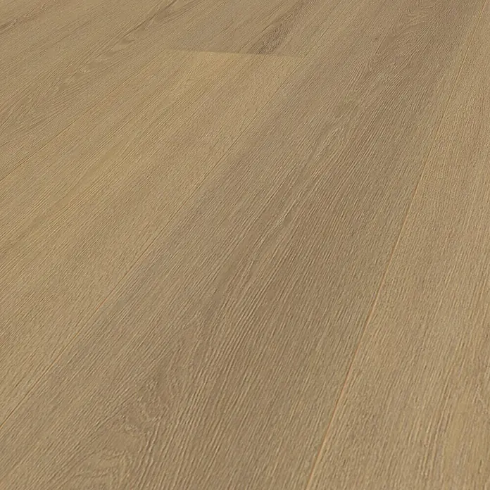 Krono Original Laminat Organic Clever Long Silent - Natura Montreux Oak, Landhausdiele, 2.003 x 245 x 7 mm - Nahaufnahme von hellbraunem Laminatboden, der die Maserung und Textur des Holzes zeigt. Das Laminat verleiht jedem Raum ein warmes, einladendes Ambiente.