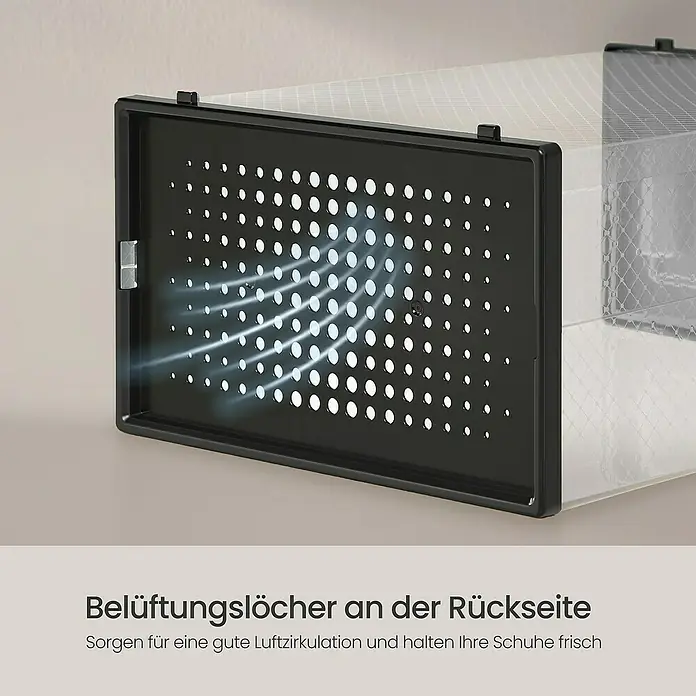 Schuhbox - L x B x H: 23,2 x 33,5 x 14,3 cm, Kunststoff, Schwarz/Transparent, 18 Stk. - Das Bild zeigt eine Schuhbox mit Belüftungslöchern, die für Luftzirkulation sorgen und die Schuhe frisch halten.