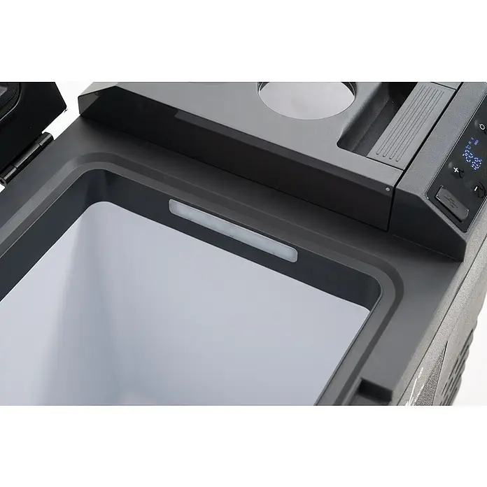 Kompressor Kühlbox WTW25 - 593 x 345 x 410 mm - Produktansicht eines tragbaren Kühl-/Gefrierschranks mit digitaler Steuerung und Innenbeleuchtung. Ideal für Reisen.