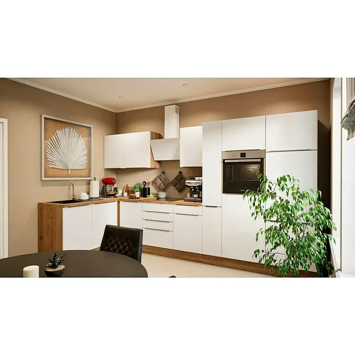 BAUHAUS Winkelküche Sandra - B x T: 370 x 170 cm, Weiß, Matt, Farbe Korpus: Artisan Eiche, Mit Elektrogeräten - Helle Küche mit weißen Schränken, hölzernen Arbeitsplatten und modernen Geräten, die eine saubere und stilvolle Ästhetik schaffen.