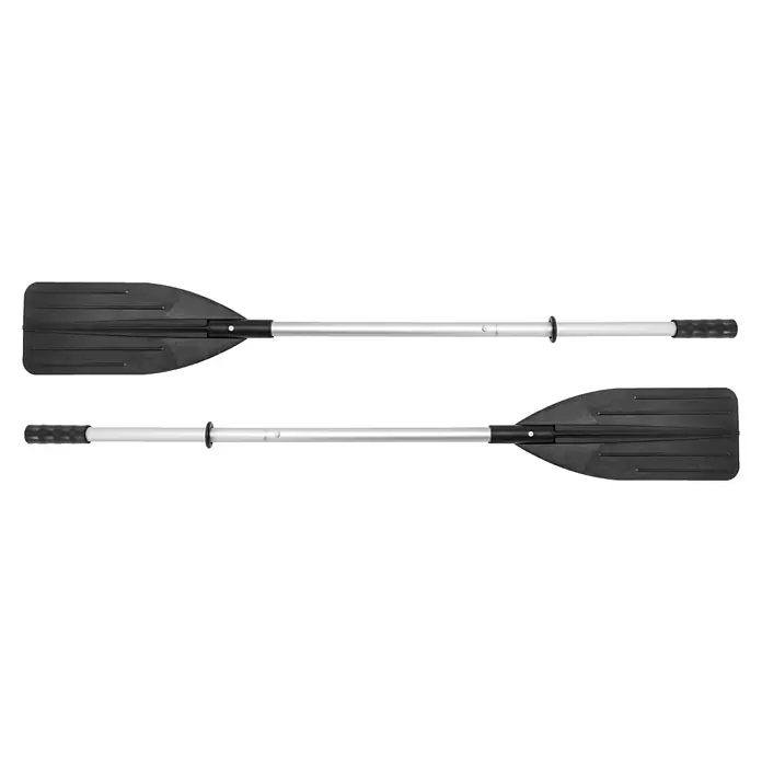 Intex Bote hinchable Seahawk 400 - Apto para: Máximo 4 personas, Carga útil: 400 kg - Imagen de dos palas negras con mangos plateados, diseñadas para su uso en agua y para proporcionar estabilidad.