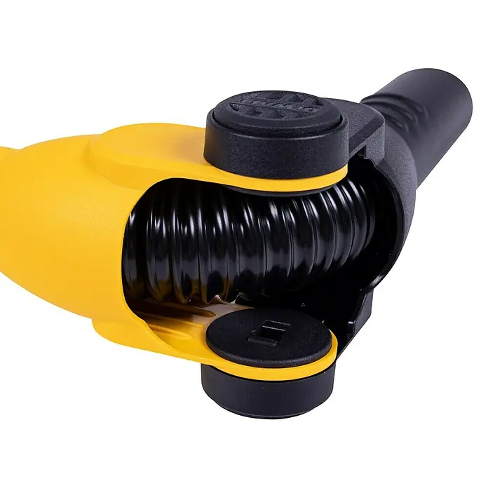 DeWalt Sauger-Verlängerungsrohr DXVA00-1200E - 2 -tlg. - Nahaufnahme einer gelben und schwarzen Staubsaugerdüse mit einem flexiblen Schlauch. Ideal zum Reinigen schwer zugänglicher Stellen.
