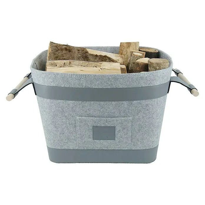 Valo Filzkorb Runa - 55 x 40 x 36 cm, Hellgrau - Grauer Filzkorb mit Holzgriffen, gefüllt mit Holzscheiten. Ideal für die Aufbewahrung von Brennholz im Wohnbereich.