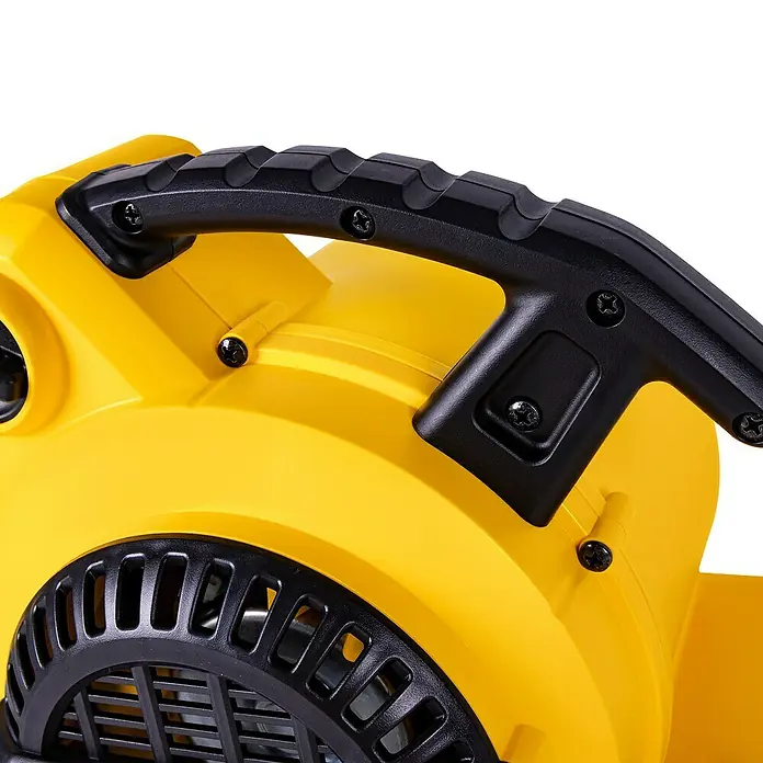DeWalt Lüfter DXAM2250 - 130 W, Max. Luftleistung: 236 l/s - Detailansicht eines gelben Gebläses mit schwarzem Griff, befestigt mit Schrauben. Ideal für Baustellen.