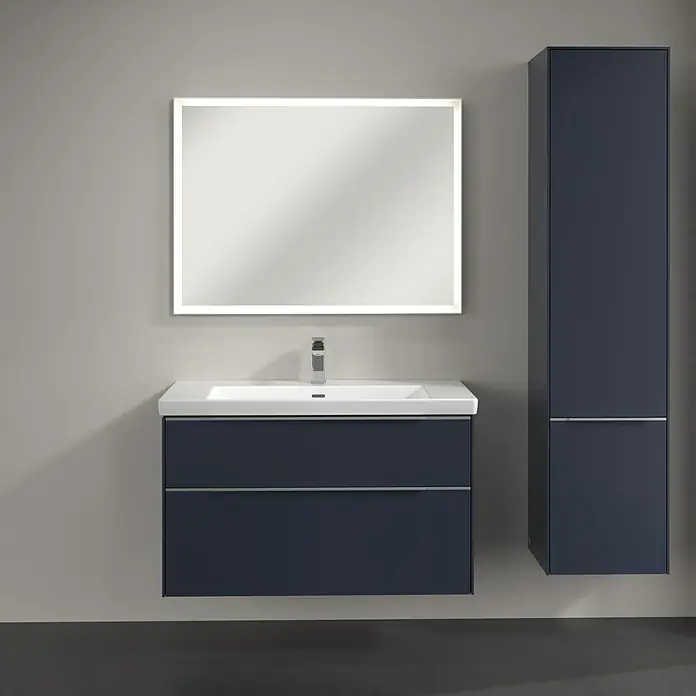 Villeroy & Boch Subway 3.0 Hochschrank - B x T x H: 40 x 36,2 x 171 cm, 2x Tür, Marine Blue, Farbe Griff: Aluminium glänzend, DIN Anschlag: Rechts - Modernes Badezimmer-Set mit blauem Waschtischunterschrank, Spiegelschrank mit Beleuchtung und Hochschrank für ein stilvolles Ambiente.