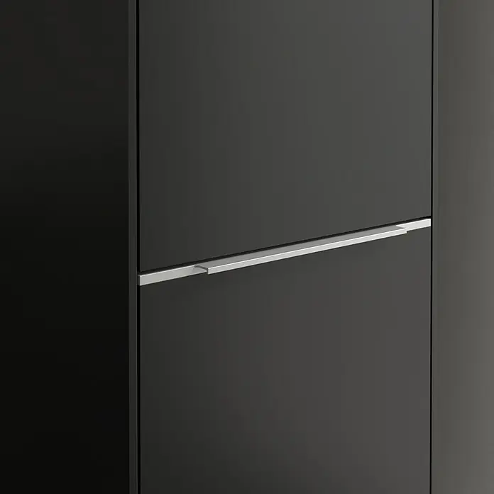 Villeroy & Boch Subway 3.0 Hochschrank - B x T x H: 40 x 36,2 x 171 cm, 2x Tür, Volcano Black, Farbe Griff: Aluminium glänzend, DIN Anschlag: Rechts - Schlichtes, schwarzes Schrankelement mit einem eleganten, silbernen Griff. Moderne Stauraumlösung für jeden Raum, die Funktionalität und Stil vereint.
