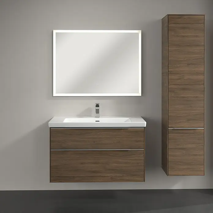 Villeroy & Boch Subway 3.0 Hochschrank - B x T x H: 40 x 36,2 x 171 cm, 2x Tür, Arizona Oak, Farbe Griff: Aluminium glänzend, DIN Anschlag: Rechts - Modernes Badezimmer-Set mit Waschtischunterschrank in Holzoptik, beleuchtetem Spiegel und Hochschrank für ein stilvolles Ambiente.