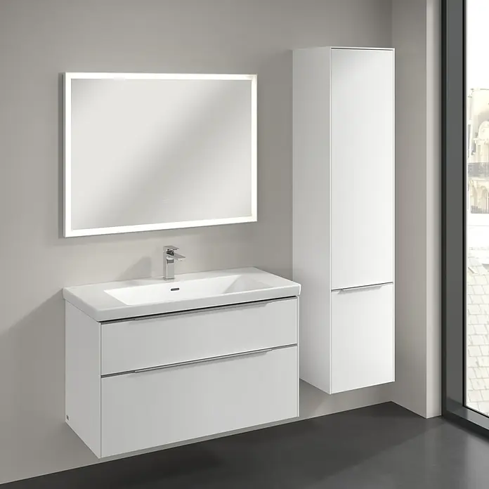 Villeroy & Boch Subway 3.0 Hochschrank - B x T x H: 40 x 36,2 x 171 cm, 2x Tür, Pure White, Farbe Griff: Aluminium glänzend, DIN Anschlag: Rechts - Modernes Badezimmer-Set mit Waschbeckenunterschrank, Spiegelschrank und Hochschrank in Weiß für ein stilvolles Ambiente.