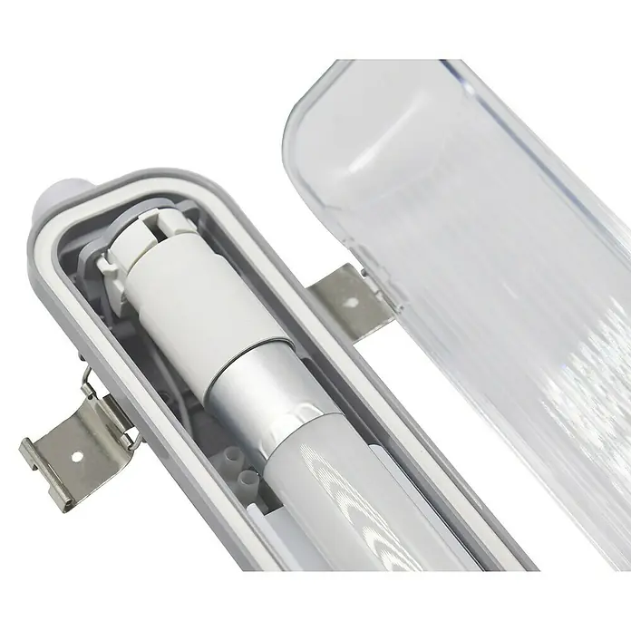 Profi Depot LED-Feuchtraumlichtleiste mit Durchverdrahtung - L x B x H: 128,4 x 6,2 x 6 cm, Lichtfarbe: Tageslichtweiß, 14 W, IP65 - Detailaufnahme einer LED-Feuchtraumleuchte mit geöffnetem transparenten Schutzgehäuse, ideal für den Einsatz in anspruchsvollen Umgebungen.