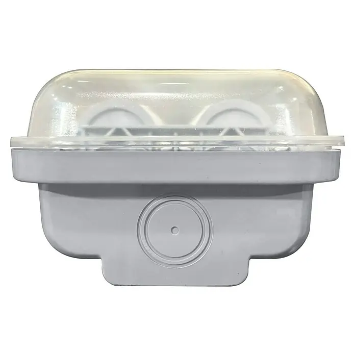 Voltolux Feuchtraumleuchte - L x B x H: 128,4 x 9,6 x 6 cm, Lichtfarbe: Tageslichtweiß, 28 W, IP65 - Nahaufnahme eines grauen, wetterfesten Gehäuses mit transparentem Deckel, das eine robuste und schützende Lösung für elektronische Geräte bietet.