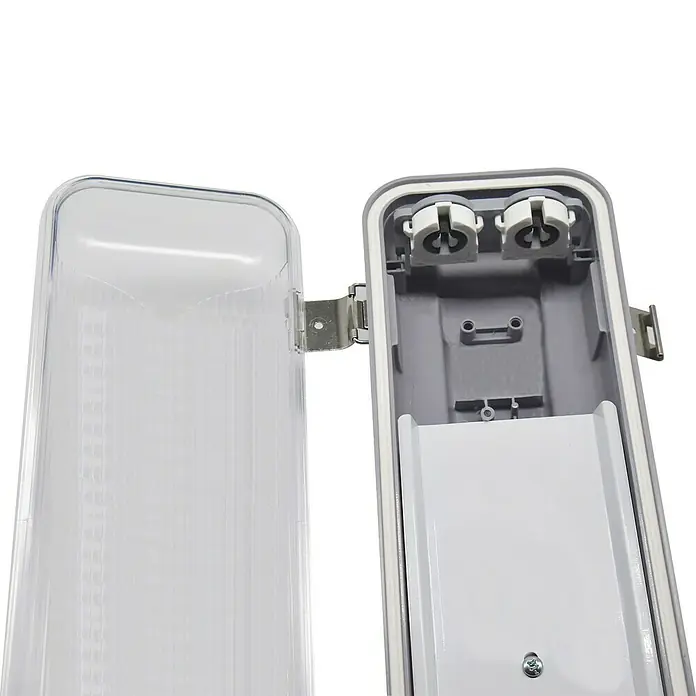 Voltolux Feuchtraumleuchte - L x B x H: 128,4 x 9,6 x 6 cm, Lichtfarbe: Tageslichtweiß, 28 W, IP65 - Die geöffnete LED-Leuchte zeigt die Lampenfassung und die interne Verkabelung. Ideal für Feuchträume und den Außenbereich.