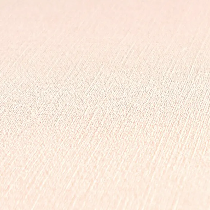 A.S. Création Aquarell Dreams Vliestapete - Creme-Beige, Uni, 10,05 x 0,53 m - Nahaufnahme einer hellrosa Tapete mit feiner, linearer Struktur, die eine subtile Tiefenwirkung erzeugt.