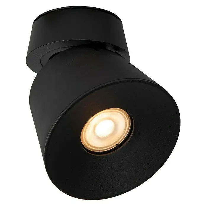 Lucide Deckenstrahler Trigono - 40 W, L x B x H: 11 x 11 x 11 cm, Schwarz, GU10, Anzahl Leuchtmittel: 1 Stk. - Nahaufnahme einer schwarzen, verstellbaren LED-Deckenleuchte mit warmem Licht. Das elegante Design fügt sich nahtlos in moderne Räume ein.
