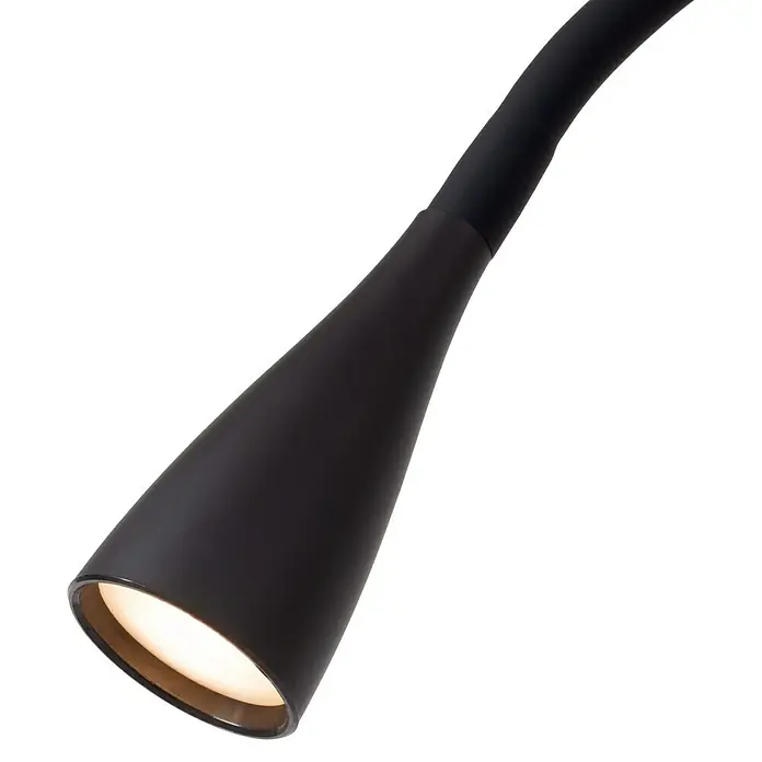 Lucide Zozy LED-Stehleuchte - 4 W, Höhe: 145 cm, Schwarz, Neutralweiß - Nahaufnahme einer eleganten, schwarzen Schreibtischlampe, die Licht ausstrahlt.