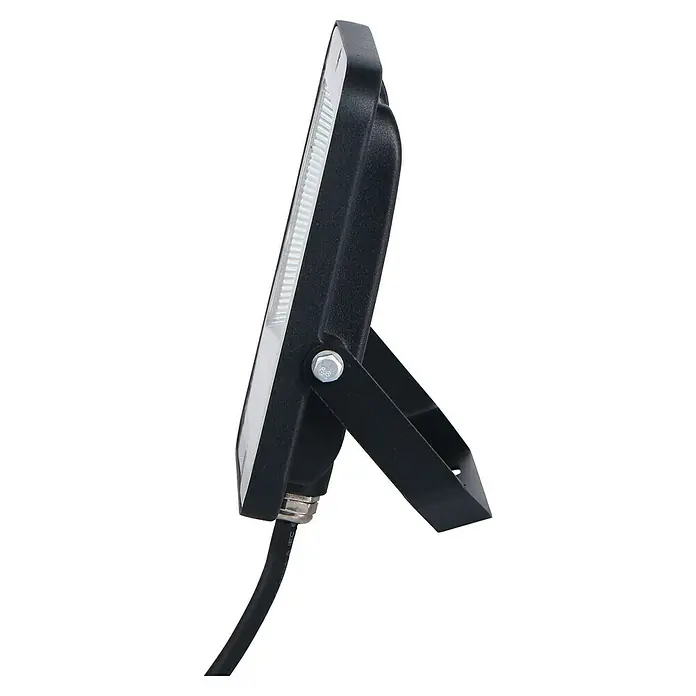 Panaled Zafra Proyector LED - 30 W, Gris - Vista lateral de un foco LED negro con soporte ajustable y cable. Ideal para áreas exteriores e iluminación.